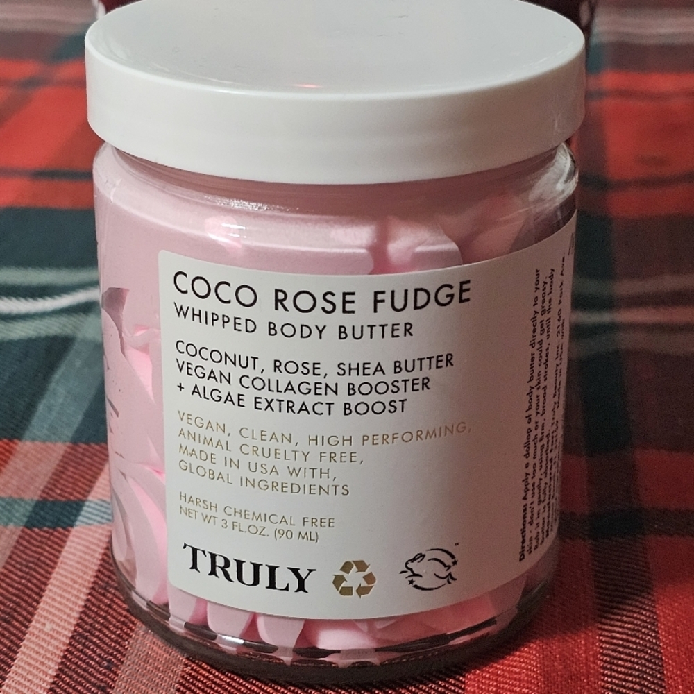 Truly Coco Rose Fudge Whipped Body Butter - Pink